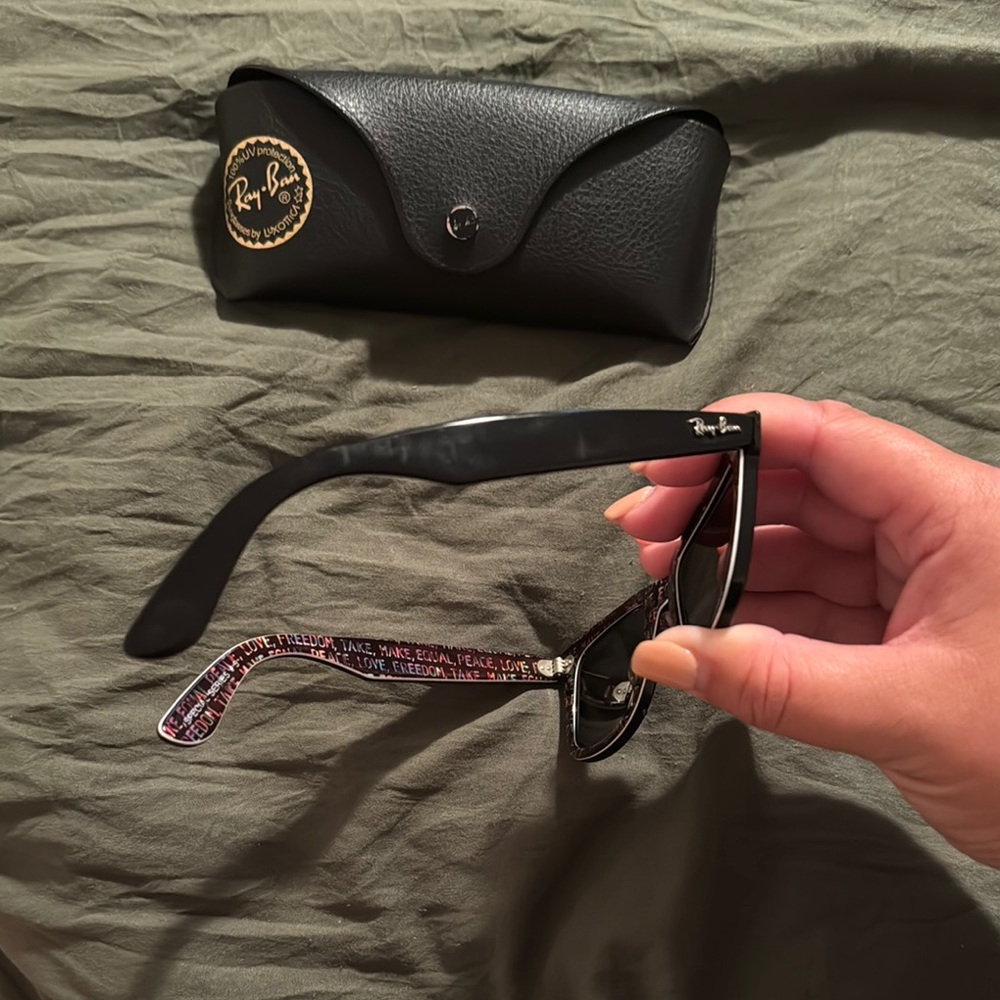 Ray-Ban Classic Black Sunglasses with Case - Picture 6 of 7